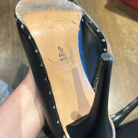 Valentino Leather Rockstud Pumps - Picture 8 of 11